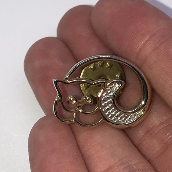 Vintage Avon Cat Pin - Picture 3 of 3